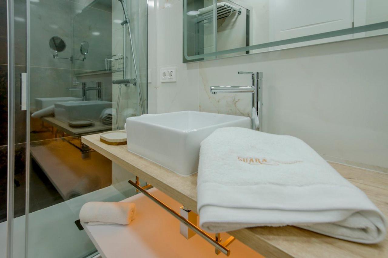 Suara Apartamentos 1 Madrid Buitenkant foto