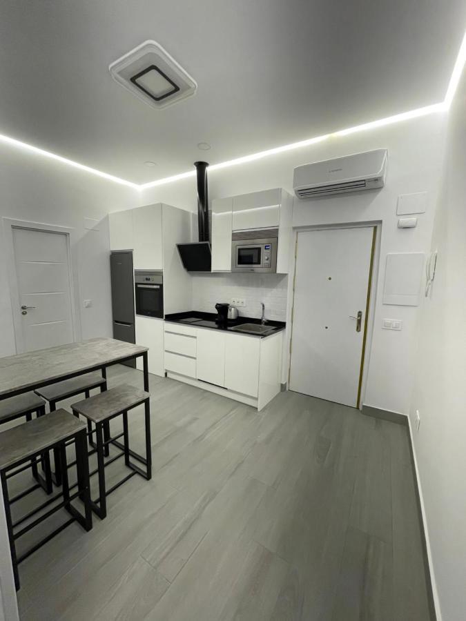 Suara Apartamentos 1 Madrid Buitenkant foto