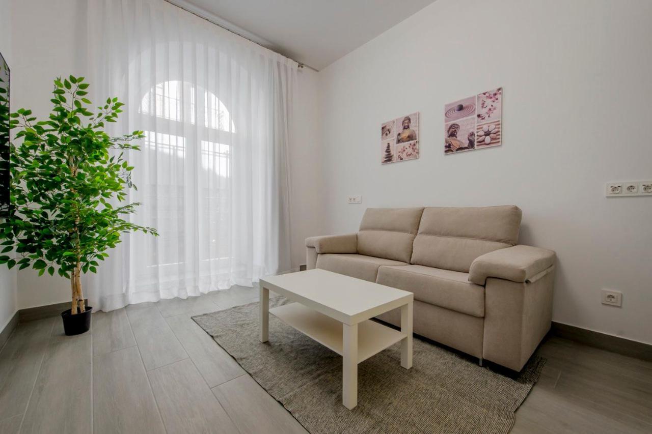 Suara Apartamentos 1 Madrid Buitenkant foto