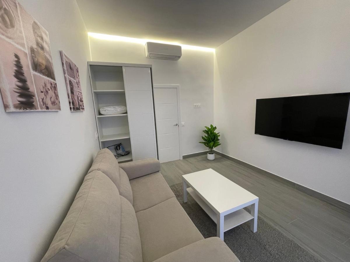 Suara Apartamentos 1 Madrid Buitenkant foto