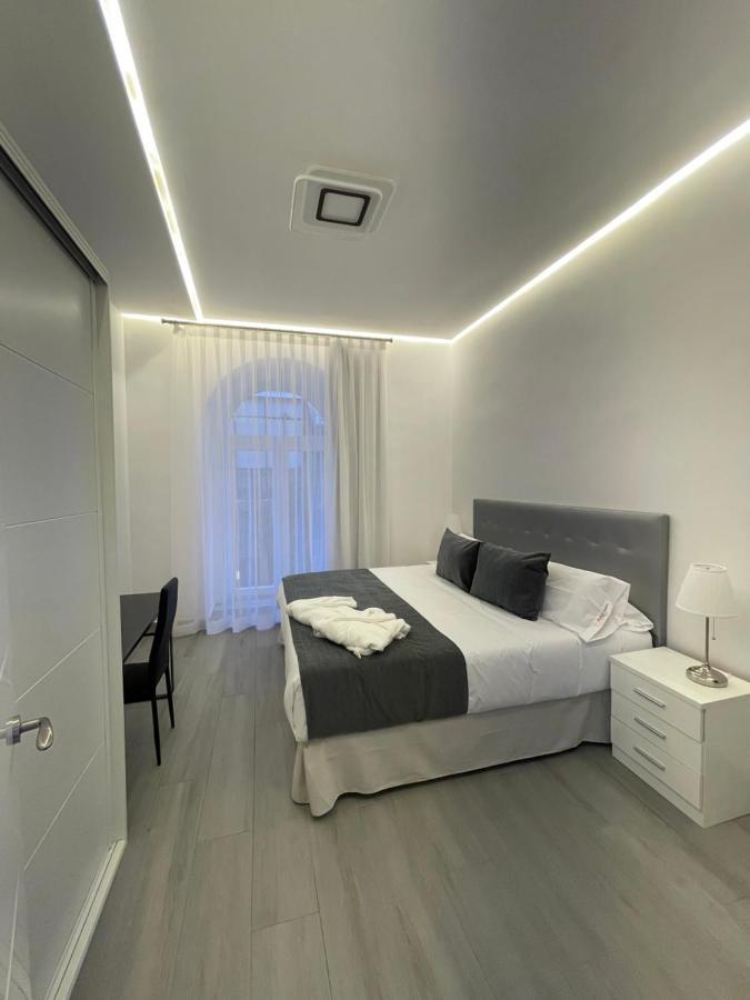 Suara Apartamentos 1 Madrid Buitenkant foto