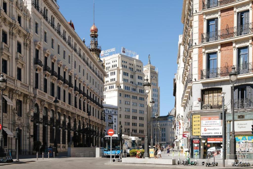 Suara Apartamentos 1 Madrid Buitenkant foto